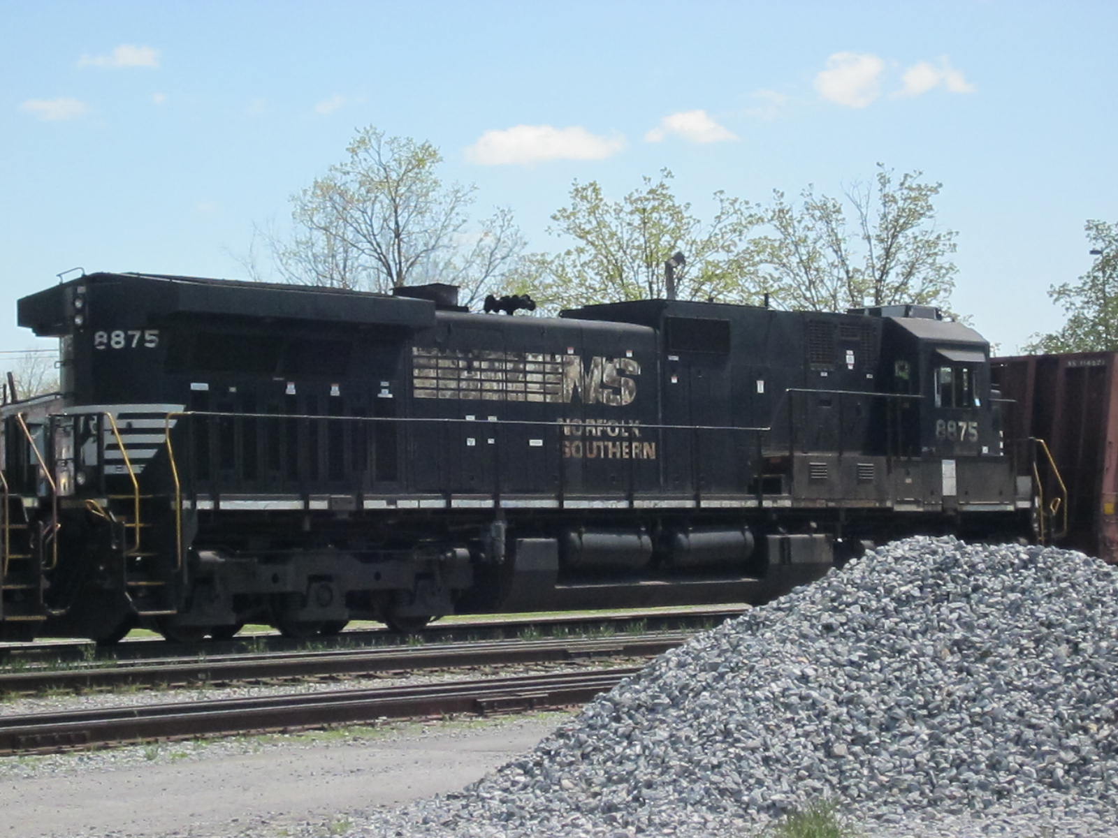 NS 8875 being fueled up.